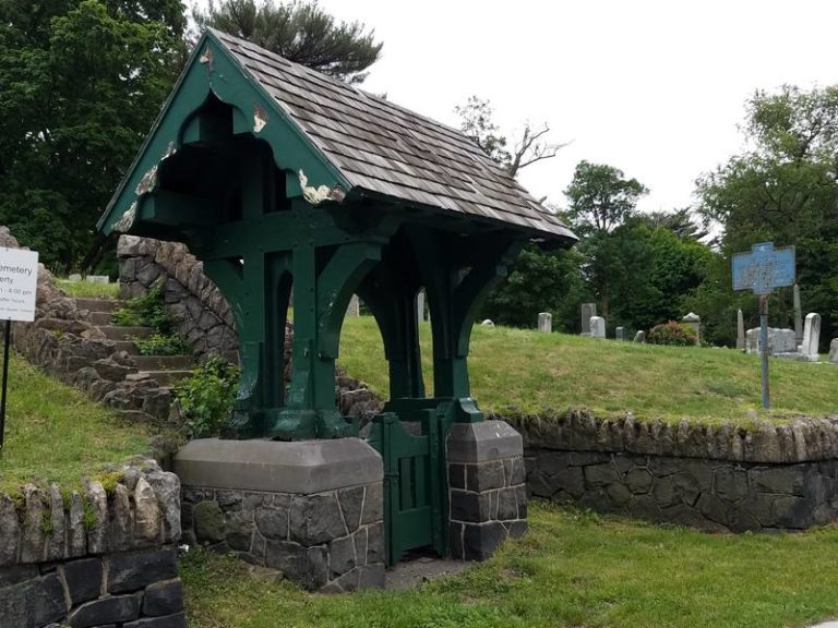 OaklandCemetery201800005 768x576